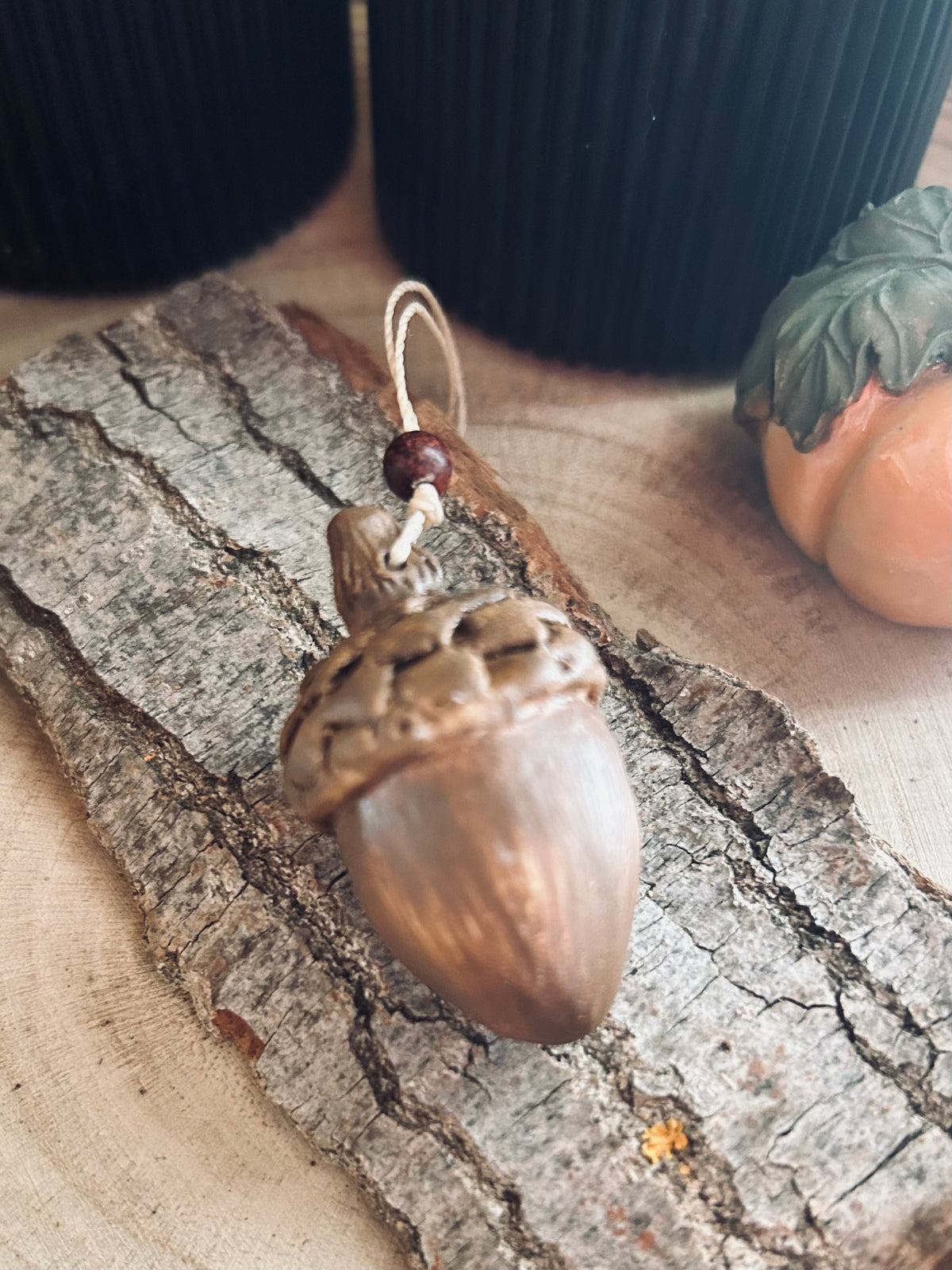 Les Talismans du vieux chêne - suspension décorative en céramique