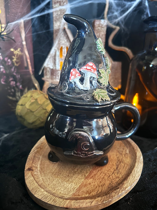 Le Chaudron des Champignons Enchantés – Mug à couvercle en céramique